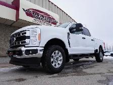 2023 Ford F-350 PREMIUM GODZILLA 7.3L V8 XLT 4x4 - Photo 15