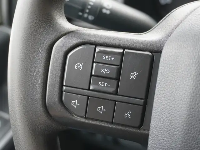 2023 Ford F-350 PREMIUM GODZILLA 7.3L V8 XLT 4x4 - Photo 20