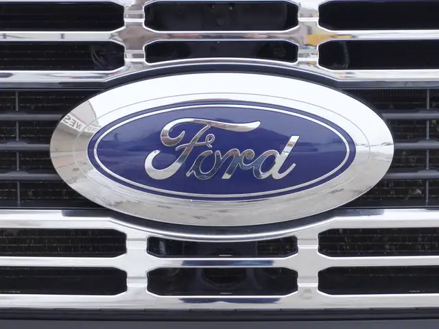 2023 Ford F-350 PREMIUM GODZILLA 7.3L V8 XLT 4x4 - Photo 47