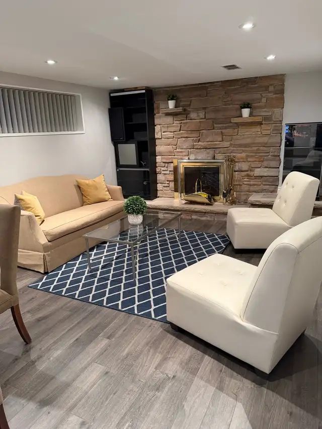 Lovely 2 Bedroom furnished walk out