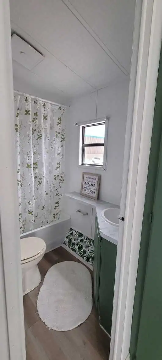 Mobile home ready to go $33000 - Photo 9