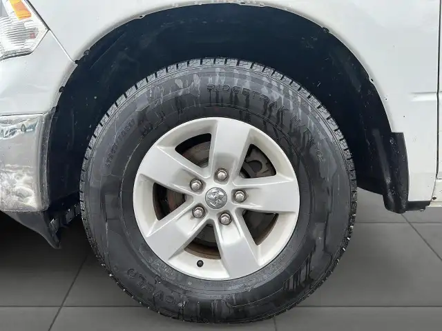 2023 RAM 1500 Classic SLT SLT | Save $ 31,252 vs New - Photo 11