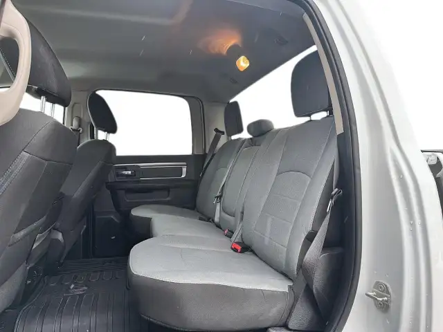 2023 RAM 1500 Classic SLT SLT | Save $ 31,252 vs New - Photo 13