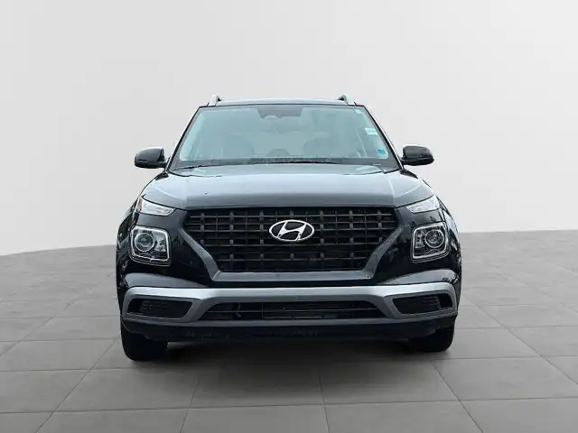 2023 Hyundai Venue Preferred Preferred | Heated Seats | Lane... - Photo 3