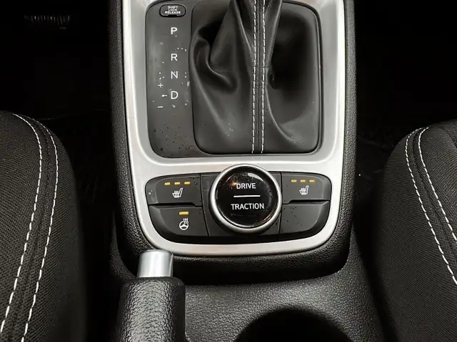2023 Hyundai Venue Preferred Preferred | Heated Seats | Lane... - Photo 14