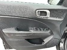 2023 Hyundai Venue Preferred Preferred | Heated Seats | Lane... - Photo 15