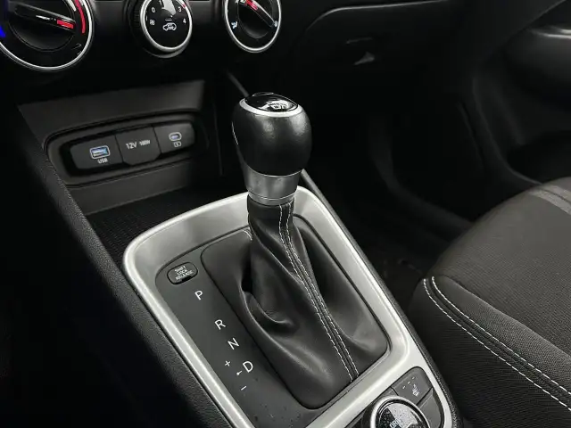 2023 Hyundai Venue Preferred Preferred | Heated Seats | Lane... - Photo 17