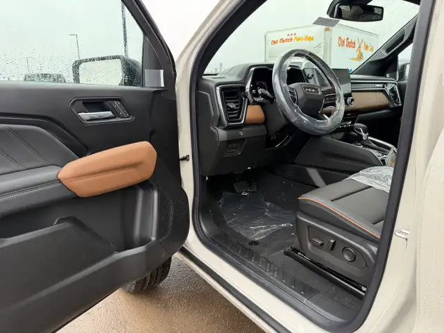 2026 GMC Canyon AT4 - Leather Seats - $458 B/W - Photo 7