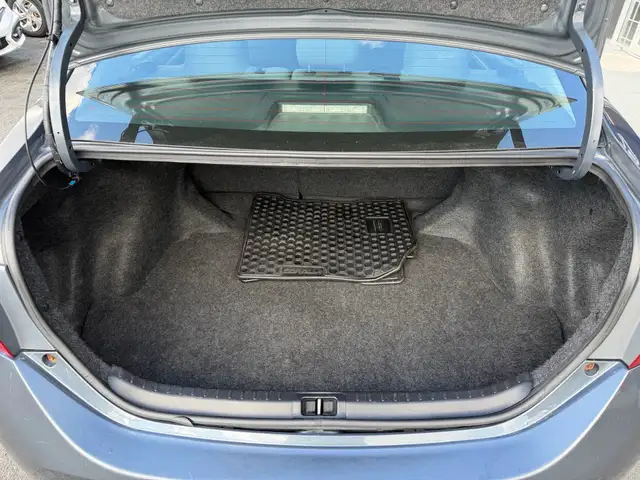 2014 Toyota Corolla 4dr Sdn Auto CE, Reliable, Fuel Efficient, F - Photo 11