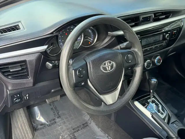2014 Toyota Corolla 4dr Sdn Auto CE, Reliable, Fuel Efficient, F - Photo 17