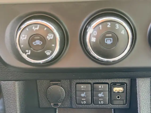 2015 Toyota Corolla 4dr Sdn AUTO CE, Reliable, Fuel Efficient, F - Photo 23