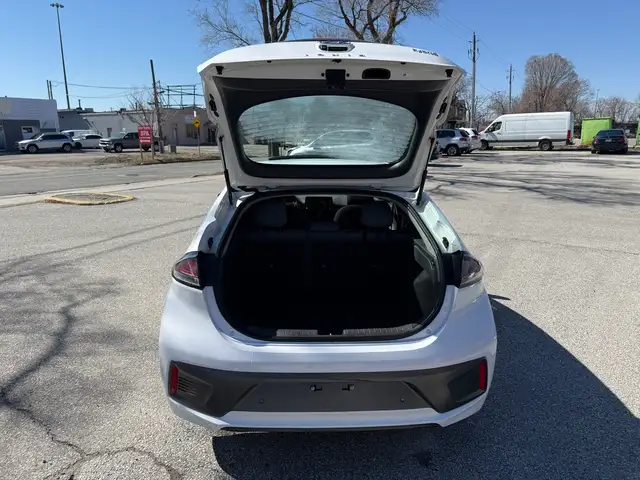 2020 Hyundai Ioniq Hybrid HYBRID l Preferred l 1.6L l 4Cyl l Car - Photo 11