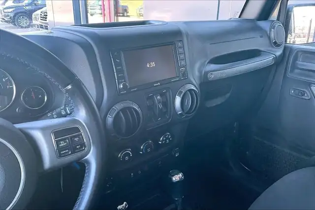 2017 Jeep Wrangler 4WD UNLIMITED - Photo 6