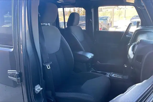 2017 Jeep Wrangler 4WD UNLIMITED - Photo 7