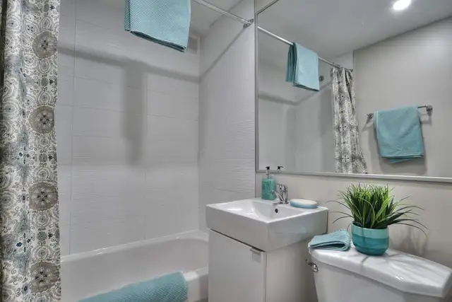 Studio Apartment for Rent - 1433 Rue Towers - Photo 2