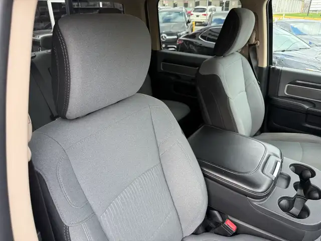 2020 Ram 3500 BIG HORN | FINANCE | REAR CAMERA - Photo 25