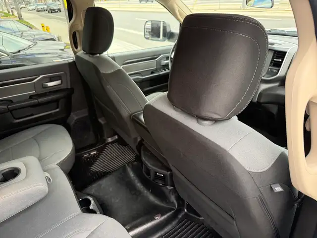 2020 Ram 3500 BIG HORN | FINANCE | REAR CAMERA - Photo 28