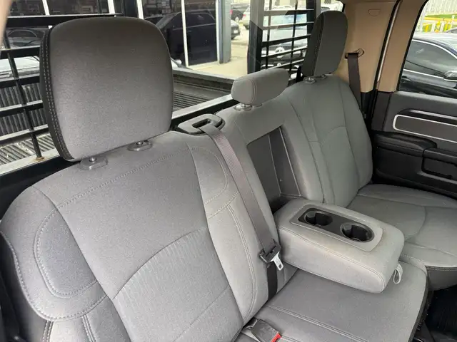 2020 Ram 3500 BIG HORN | FINANCE | REAR CAMERA - Photo 29