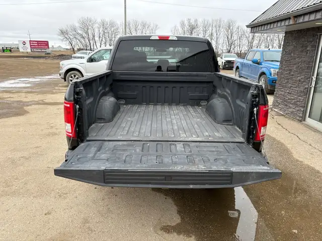 2017 Ford F-150 Crew Cab 4X4 XTR 5L - Rebuilt Title - Photo 7