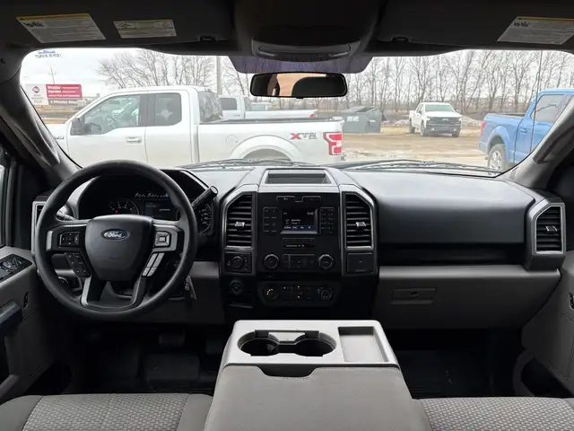 2017 Ford F-150 Crew Cab 4X4 XTR 5L - Rebuilt Title - Photo 11