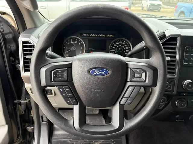 2017 Ford F-150 Crew Cab 4X4 XTR 5L - Rebuilt Title - Photo 17