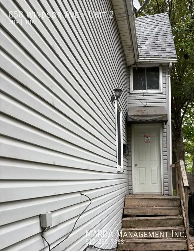 RENOVATED BACHELOR UNIT IN DOWNTOWN WINDSOR  GAS - Photo 11