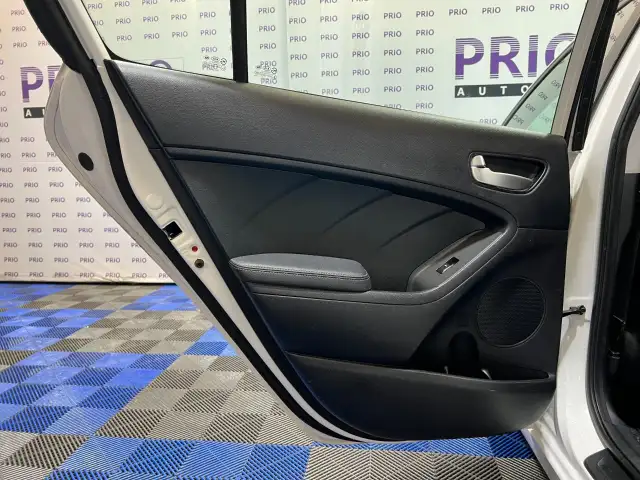 2018 Kia Forte - Photo 14