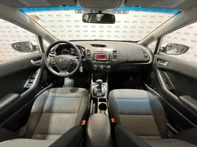 2018 Kia Forte - Photo 19