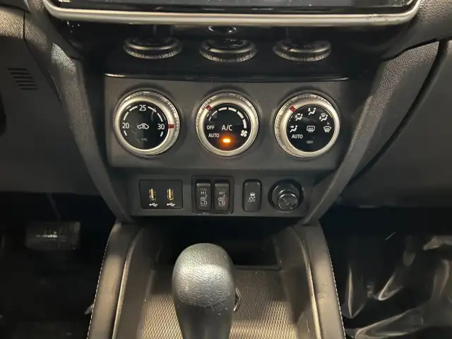 2021 Mitsubishi RVR - Photo 26