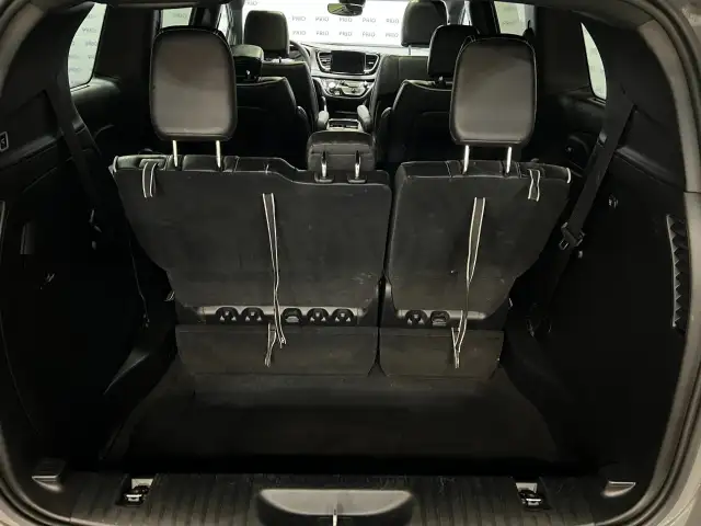 2025 Chrysler Pacifica - Photo 6