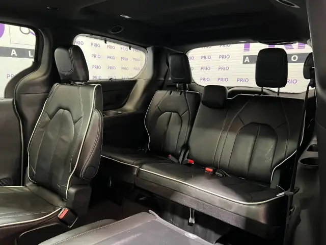 2025 Chrysler Pacifica - Photo 17