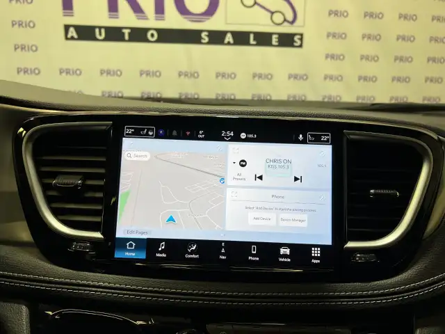 2025 Chrysler Pacifica - Photo 27