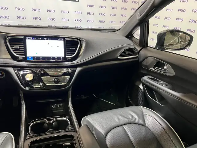 2025 Chrysler Pacifica - Photo 31