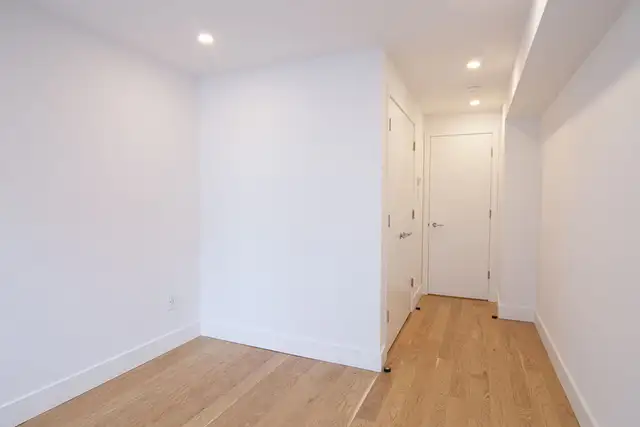 modern three-bed, two-bath apartment near Peel - ID 3174 - Photo 8