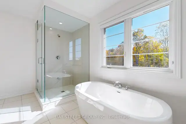 Georgina 4 Bedroom, 4 Bathroom Detached 2-Storey Home For Lease - Photo 11