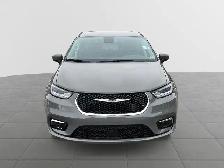 2023 Chrysler Pacifica Touring-L Touring-L | Leather Seats |... - Photo 2