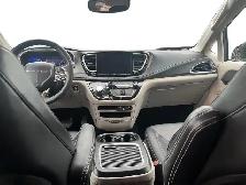 2023 Chrysler Pacifica Touring-L Touring-L | Leather Seats |... - Photo 10