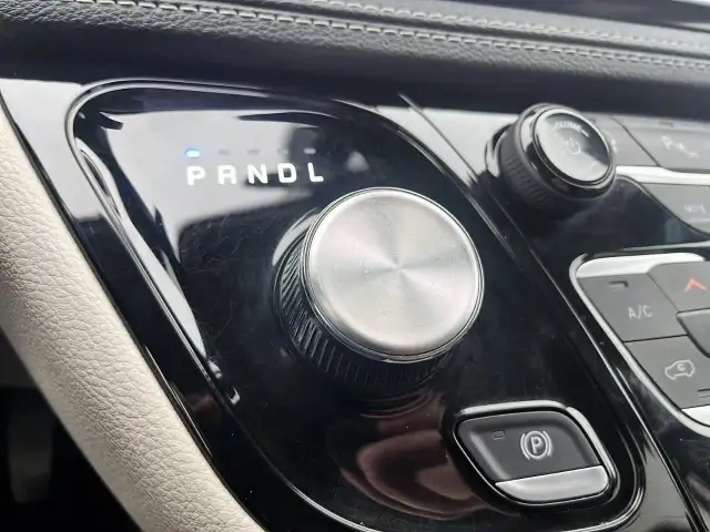 2023 Chrysler Pacifica Touring-L Touring-L | Leather Seats |... - Photo 15