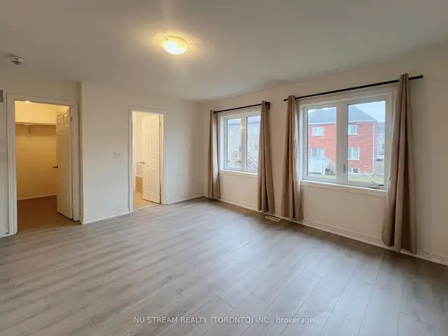 East Gwillimbury 4 1 Bedroom, 3 Bathroom Detached Home For Lease - Photo 5