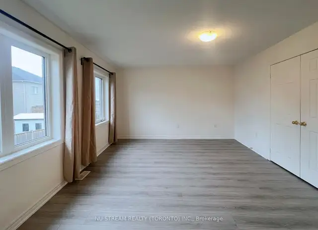 East Gwillimbury 4 1 Bedroom, 3 Bathroom Detached Home For Lease - Photo 8