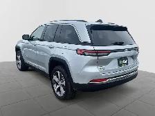 2022 Jeep Grand Cherokee 4xe Sunroof | Leather | SAVE $40,987... - Photo 6