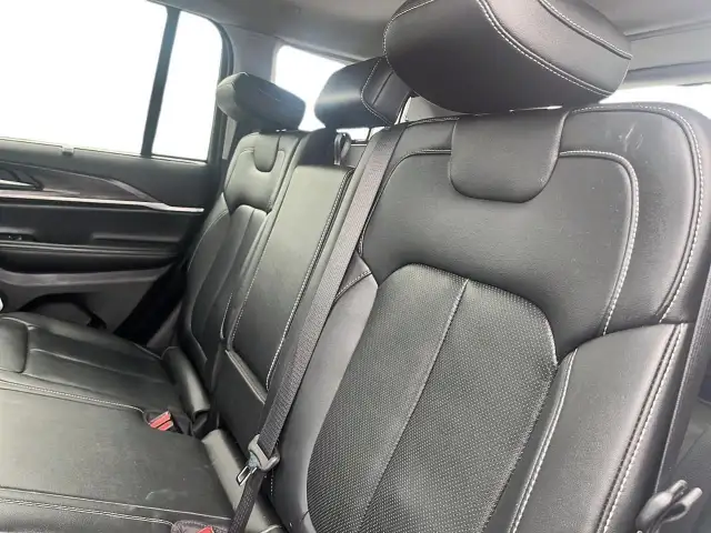 2022 Jeep Grand Cherokee 4xe Sunroof | Leather | SAVE $40,987... - Photo 12