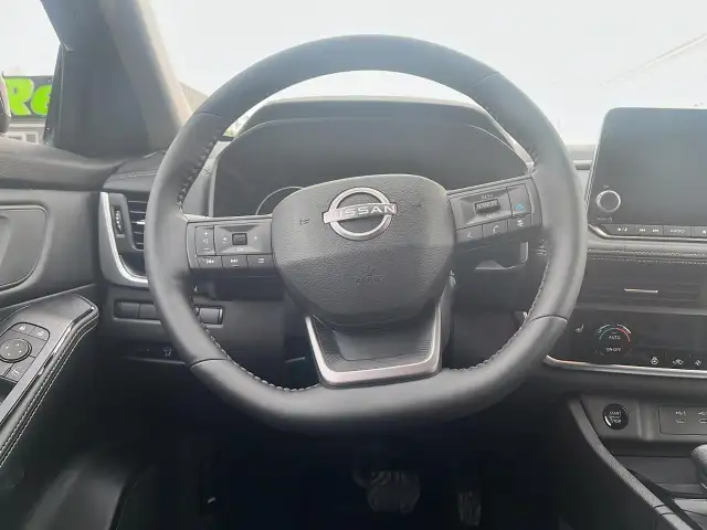 2025 Nissan Rogue Midnight Edition Midnight Edition | Low Mil... - Photo 13