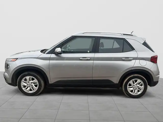 2025 Hyundai Venue Preferred Preferred | Low Mileage | Heated... - Photo 5