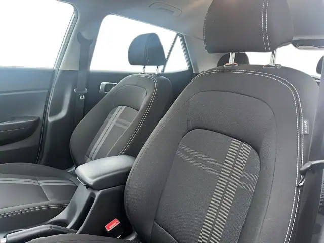 2025 Hyundai Venue Preferred Preferred | Low Mileage | Heated... - Photo 9