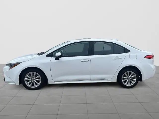 2025 Toyota Corolla LE LE | Low Mileage | Sunroof - Photo 5