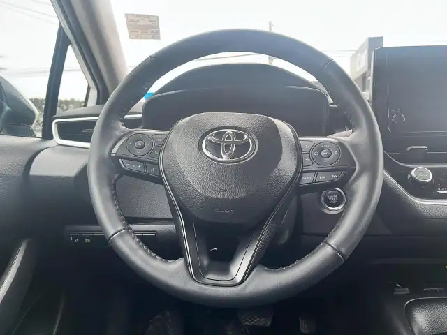 2025 Toyota Corolla LE LE | Low Mileage | Sunroof - Photo 10