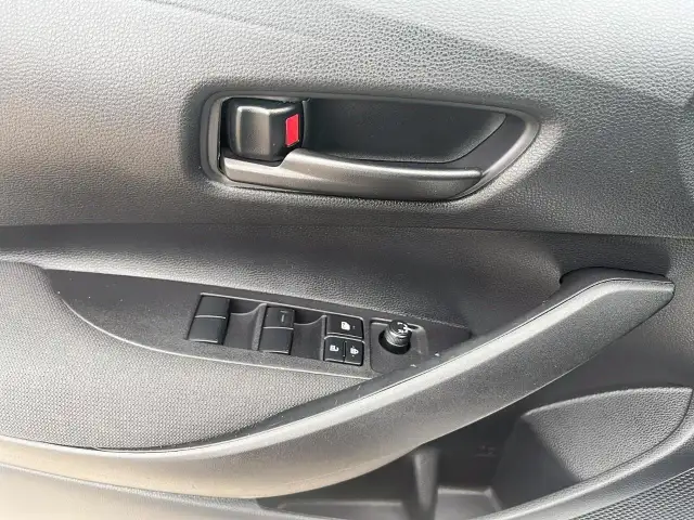 2025 Toyota Corolla LE LE | Low Mileage | Sunroof - Photo 14