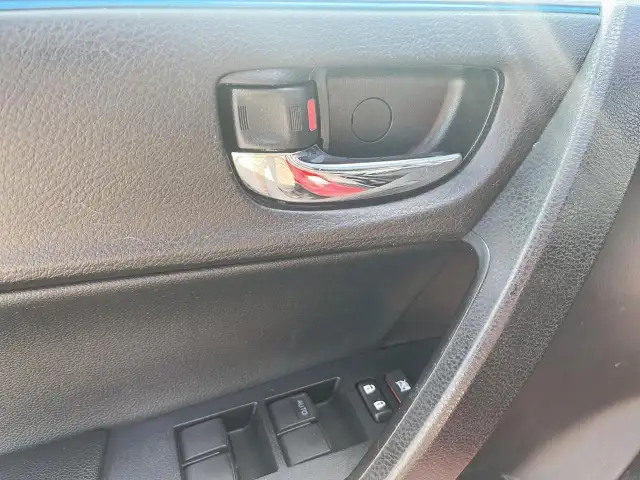 2016 Toyota Corolla S S | Manual | Backup Camera - Photo 15