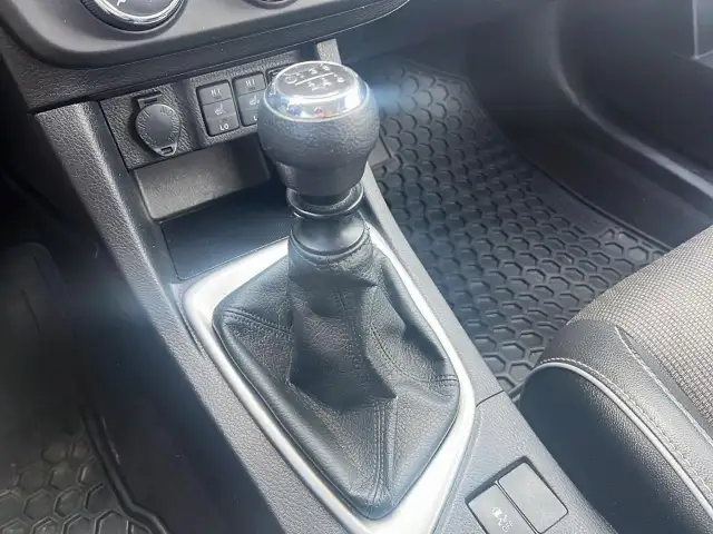 2016 Toyota Corolla S S | Manual | Backup Camera - Photo 17